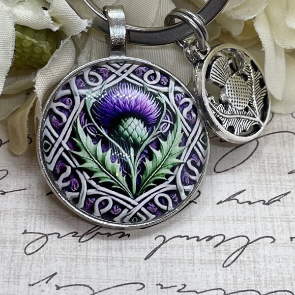 Scottish Thistle Keychain Key Claddagh Heart Gift Box Necklace Irish Crown New - Picture 7 of 16